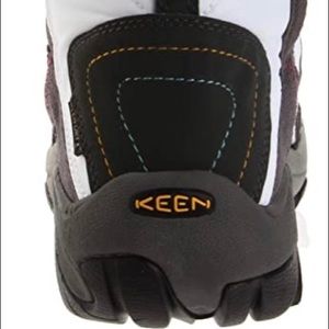 KEEN Women's Waterproof Winter Boot